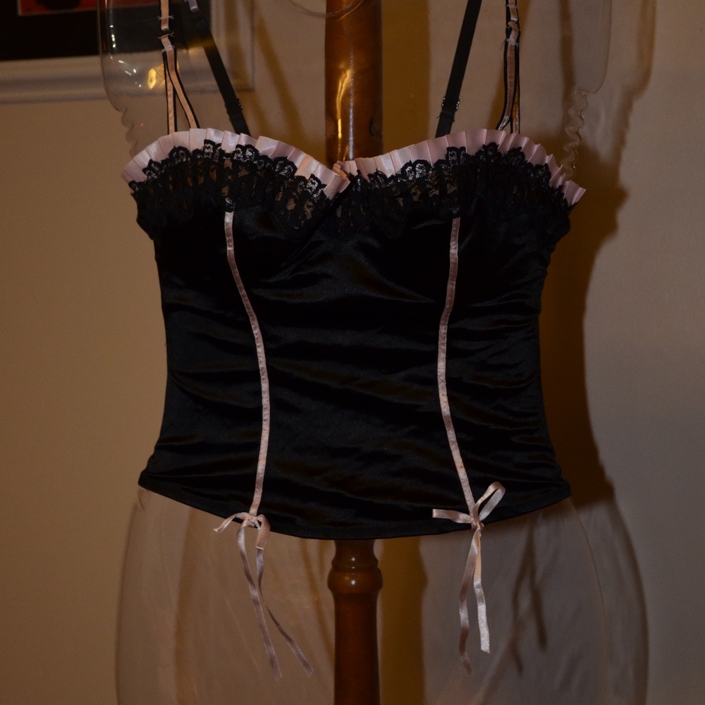 36B VS Bustier
